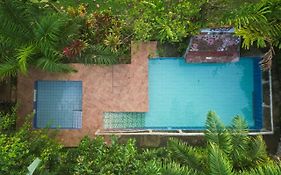 Iguanitas Lodge